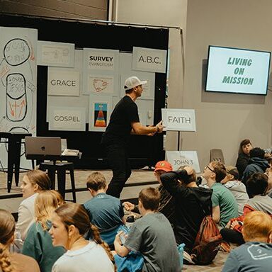 Global Students_equip_582x384